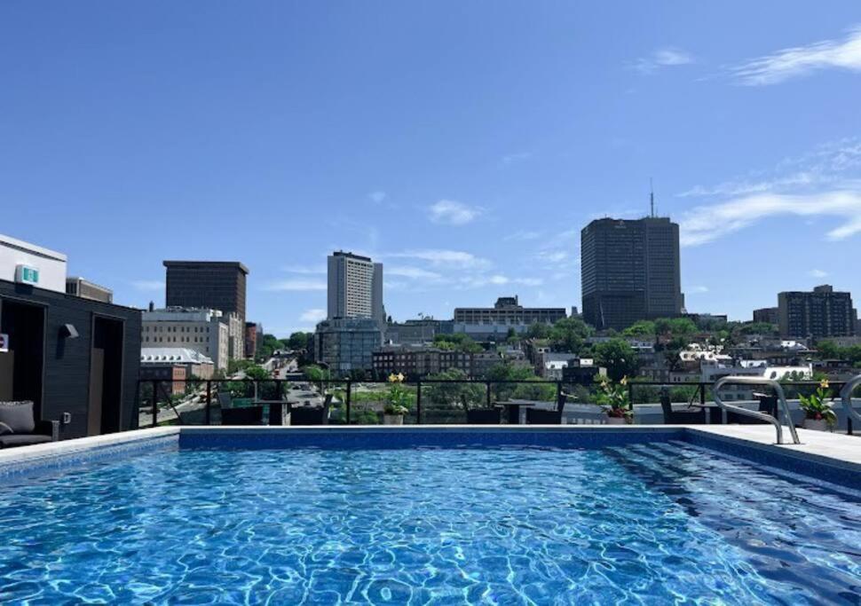 Condo Chic, Centre-Ville Piscine, Terrasse, Gym Québec Exterior foto