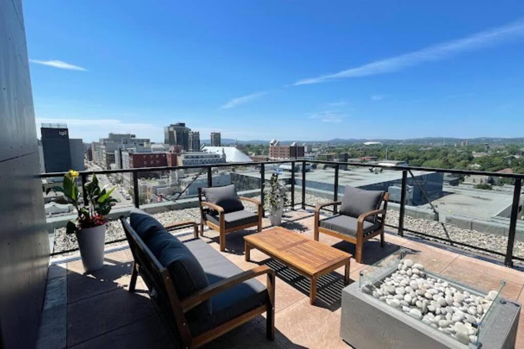 Condo Chic, Centre-Ville Piscine, Terrasse, Gym Québec Exterior foto